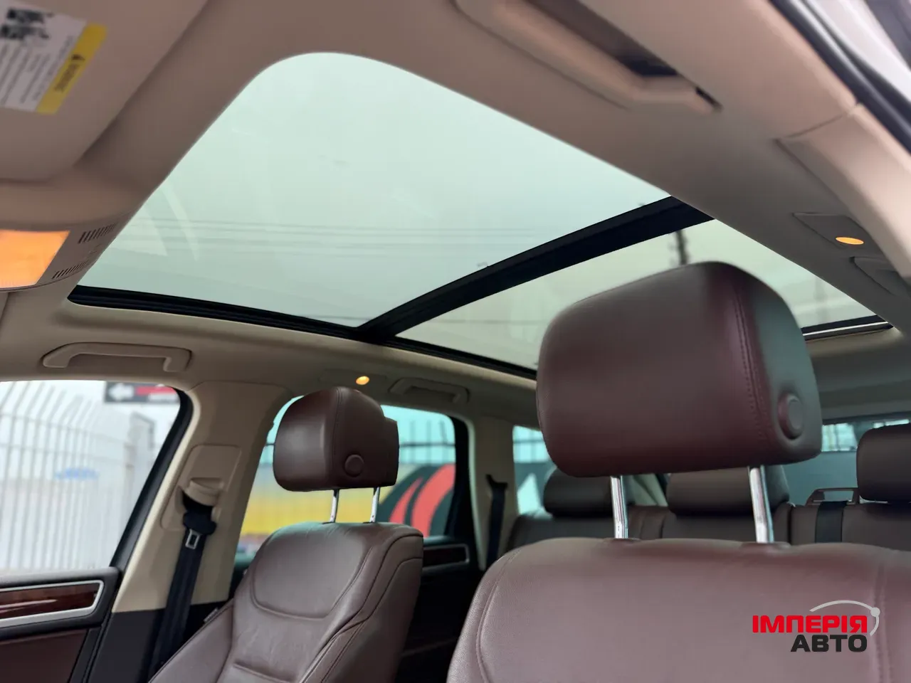 Volkswagen Touareg - фото 17