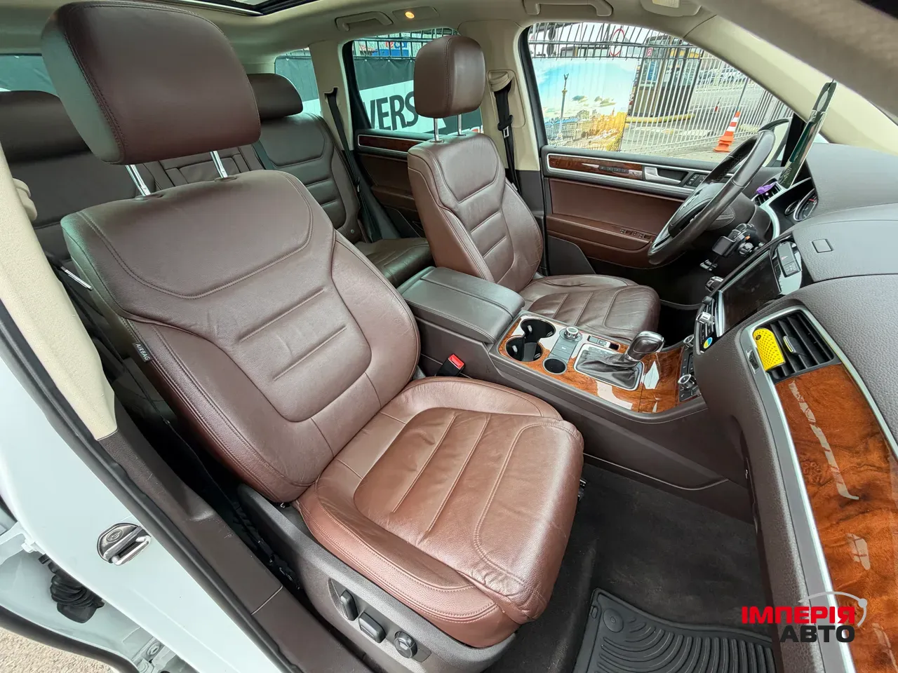 Volkswagen Touareg - фото 21