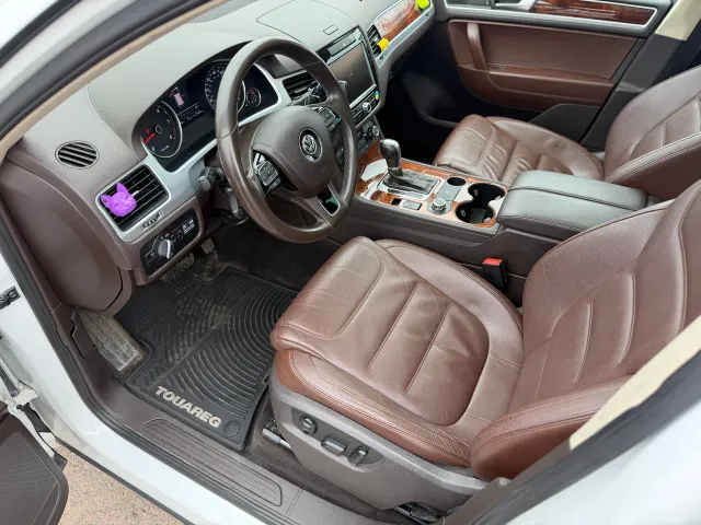 Volkswagen Touareg - фото 3