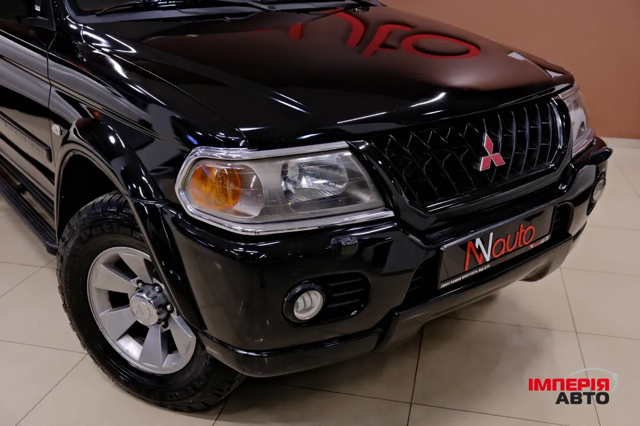 Mitsubishi Pajero Sport - фото 3