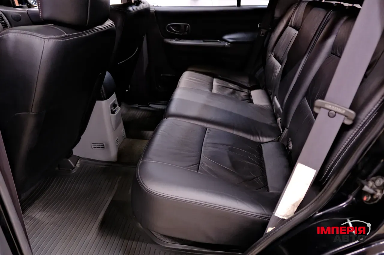 Mitsubishi Pajero Sport - фото 8