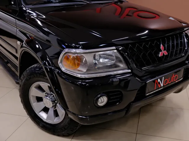 Mitsubishi Pajero Sport - фото 3