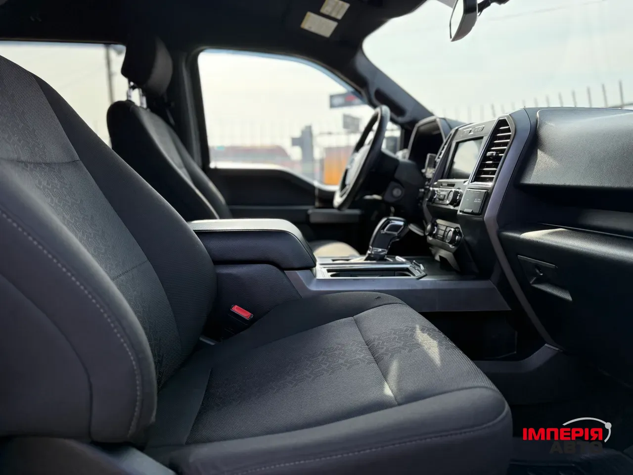 Ford F-150 - фото 8