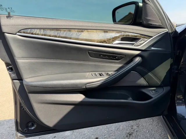 BMW 5 серії - фото 4