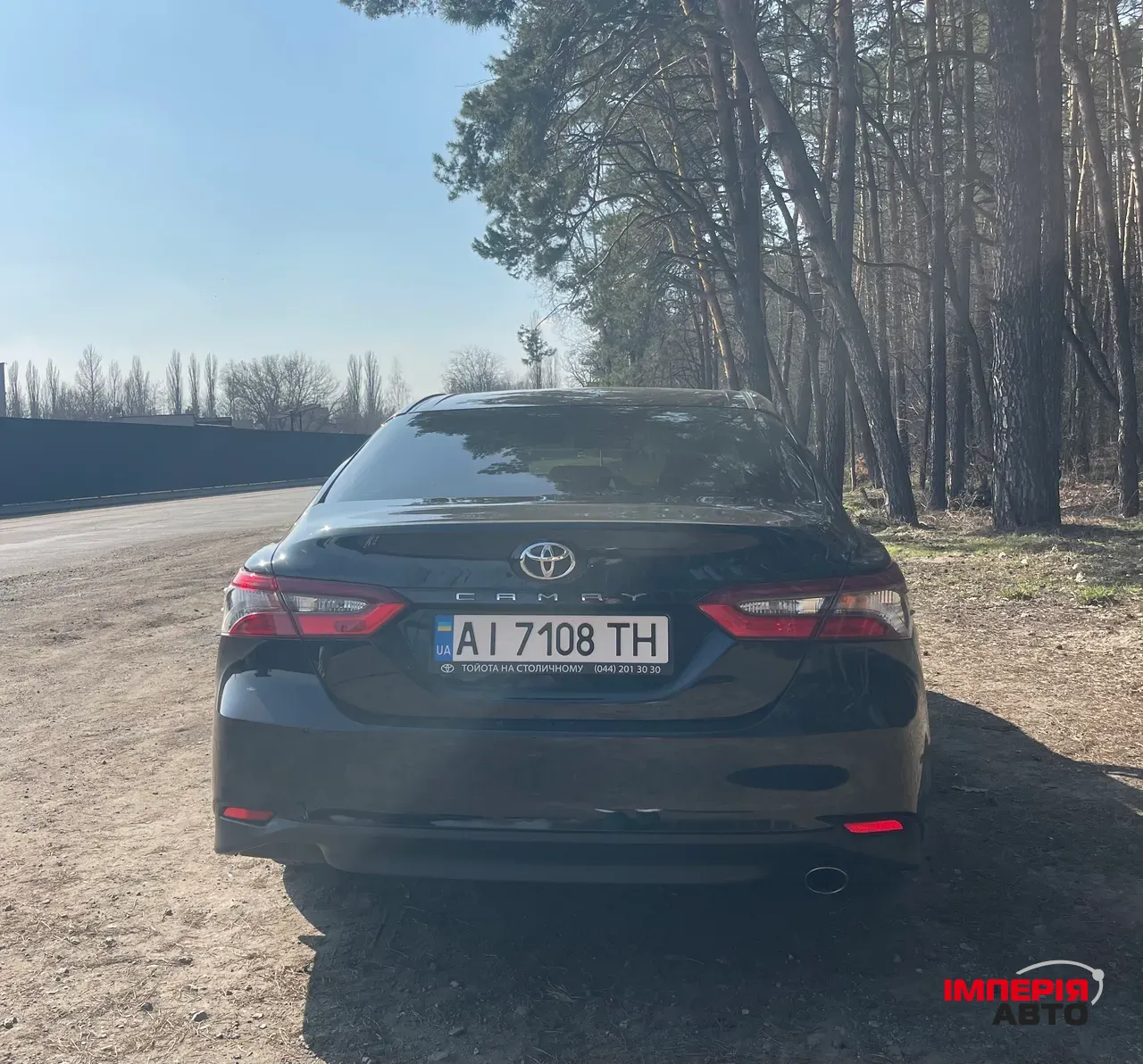 Toyota Camry - фото 5