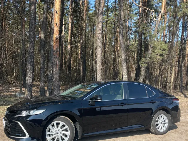 Toyota Camry - фото 3