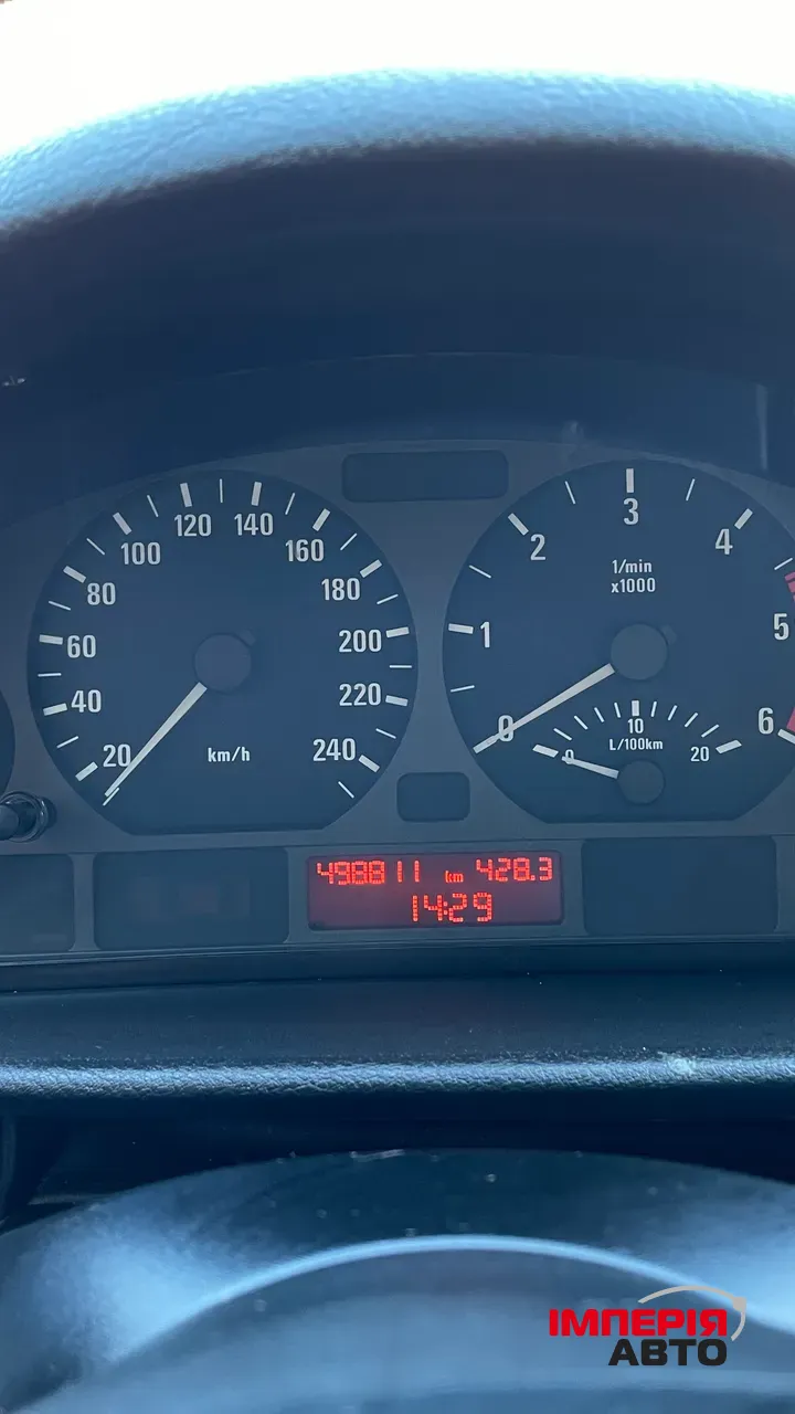 BMW 3 серії - фото 35