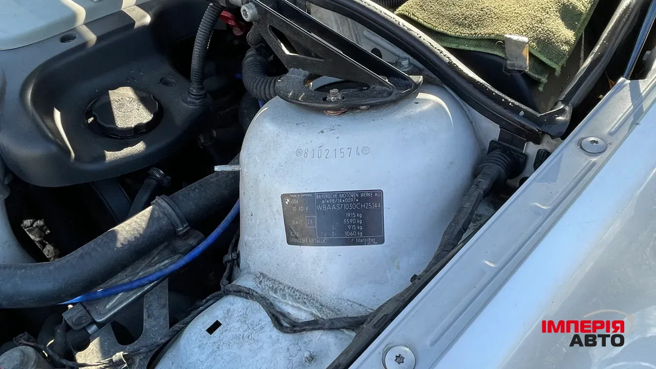 BMW 3 серії - фото 32