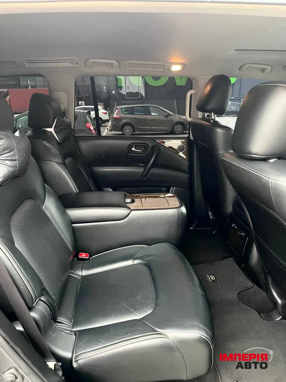 Infiniti QX80 - фото 9