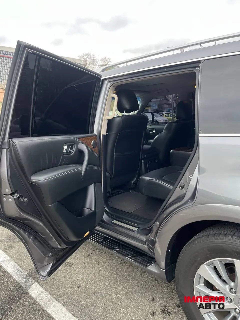 Infiniti QX80 - фото 11