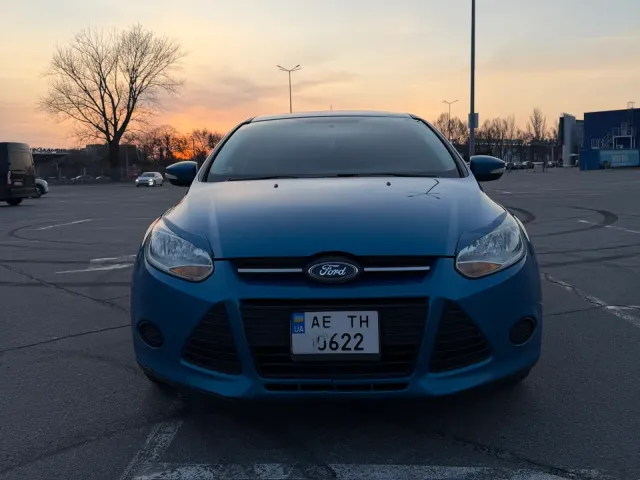 Ford Focus ST - фото 1