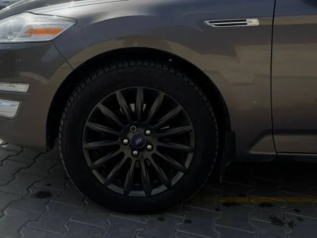 Ford Mondeo - фото 4