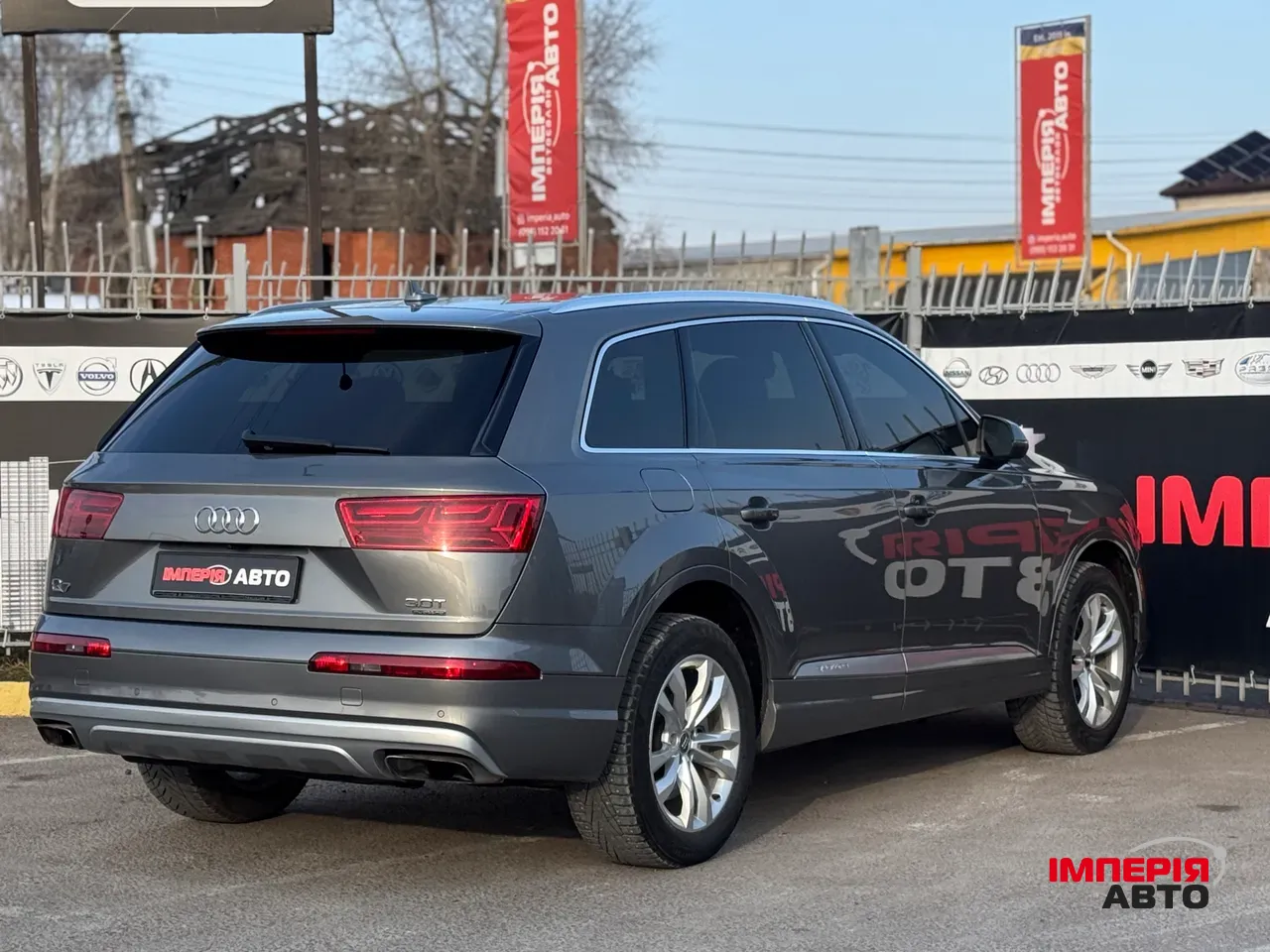 Audi Q7 - фото 6