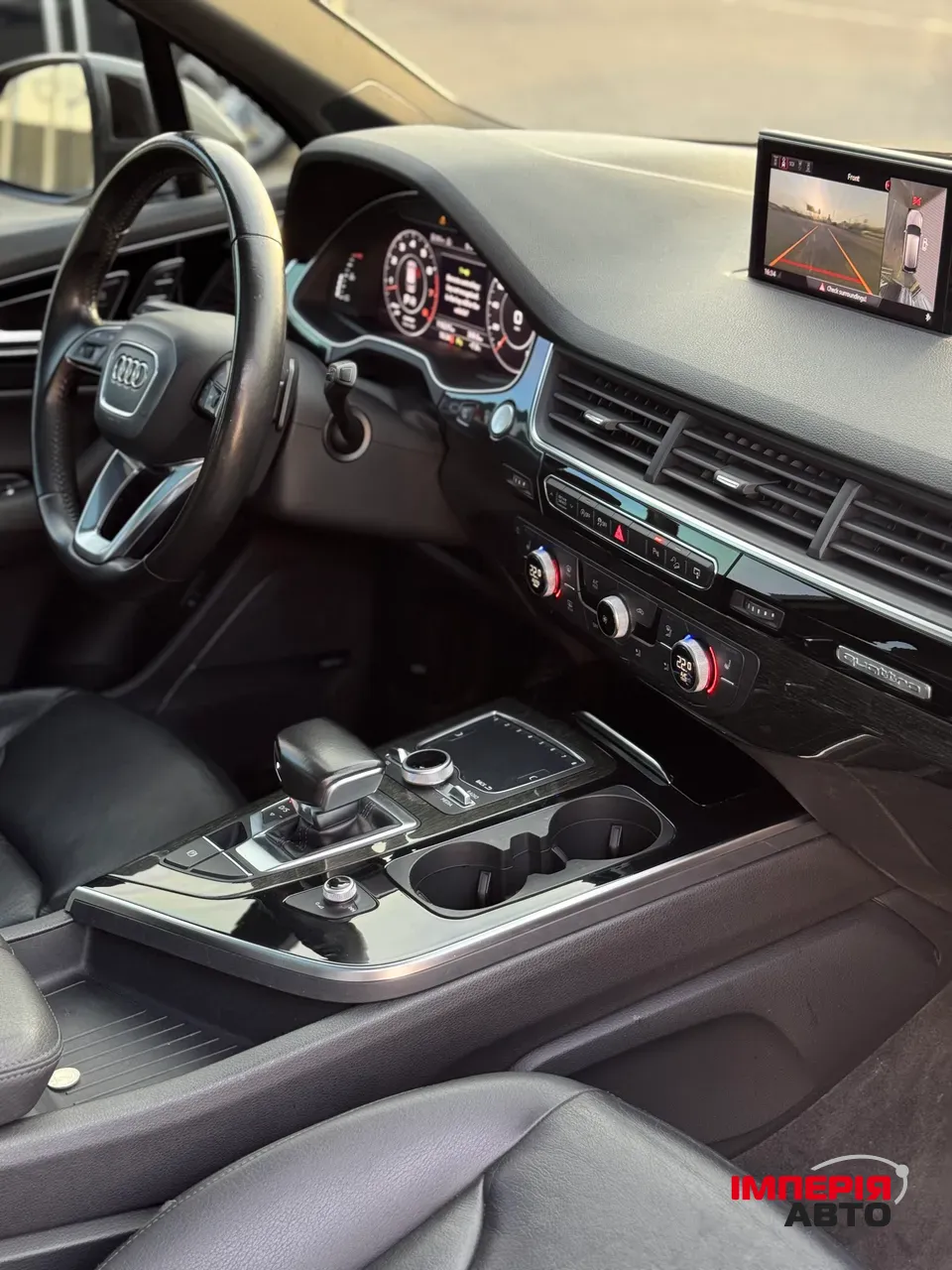 Audi Q7 - фото 18