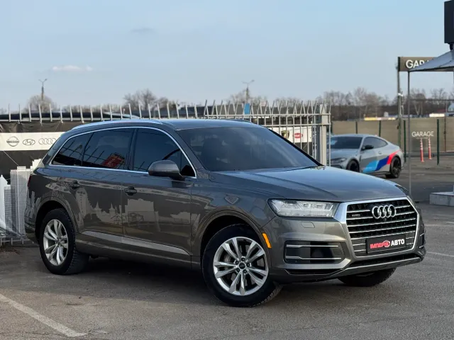 Audi Q7 - фото 3