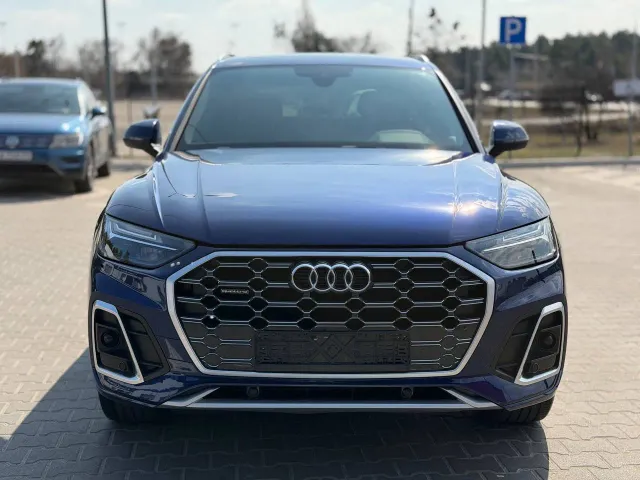 Audi Q5 - фото 4