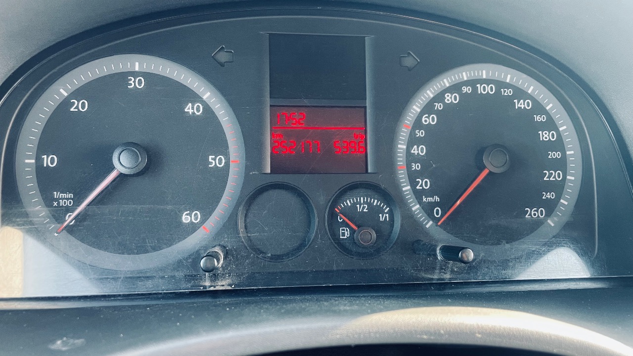 Volkswagen Caddy - фото 1