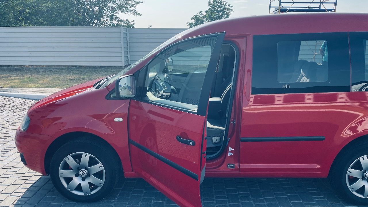 Volkswagen Caddy - фото 6
