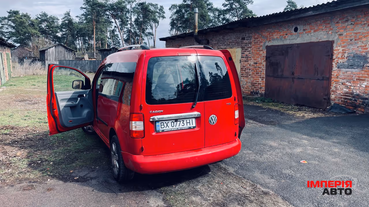 Volkswagen Caddy - фото 6
