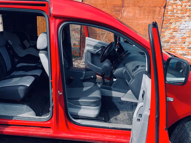 Volkswagen Caddy - фото 4