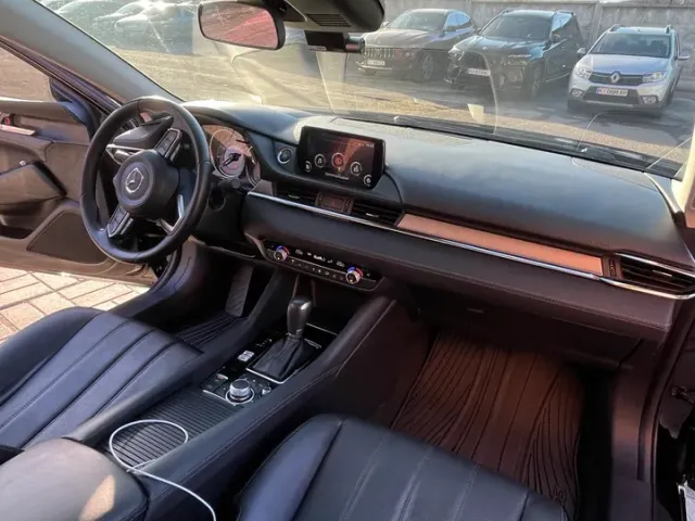 Mazda 6 - фото 5