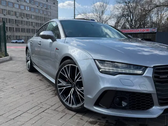 Audi A7 - фото 1