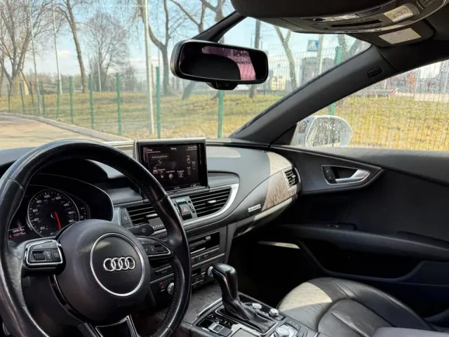 Audi A7 - фото 5