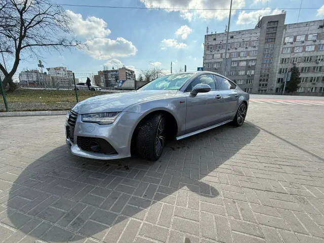Audi A7 - фото 2