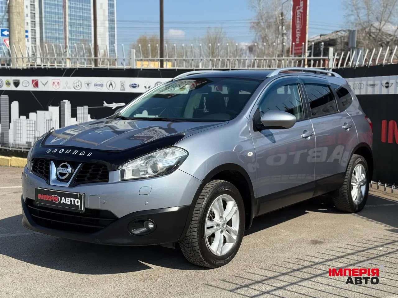 Nissan Qashqai - фото 1