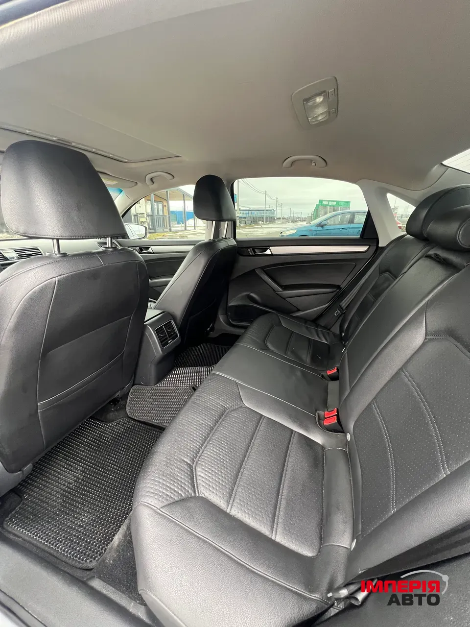 Volkswagen Passat - фото 10