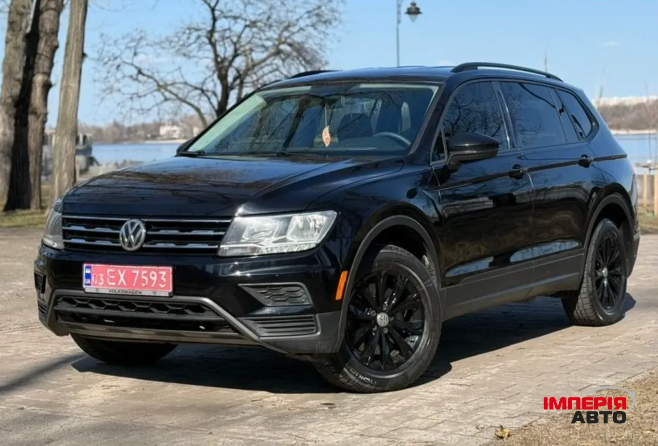 Volkswagen Tiguan - фото 8