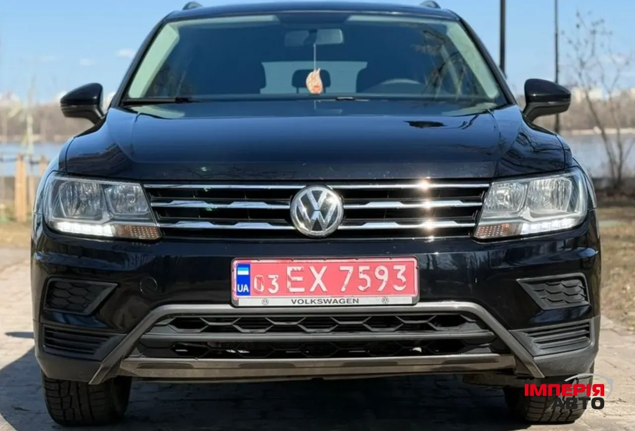 Volkswagen Tiguan - фото 11