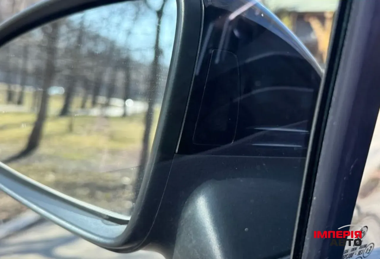 Volkswagen Tiguan - фото 3