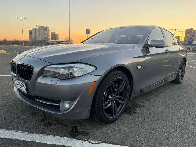 BMW 5 серії - фото 1