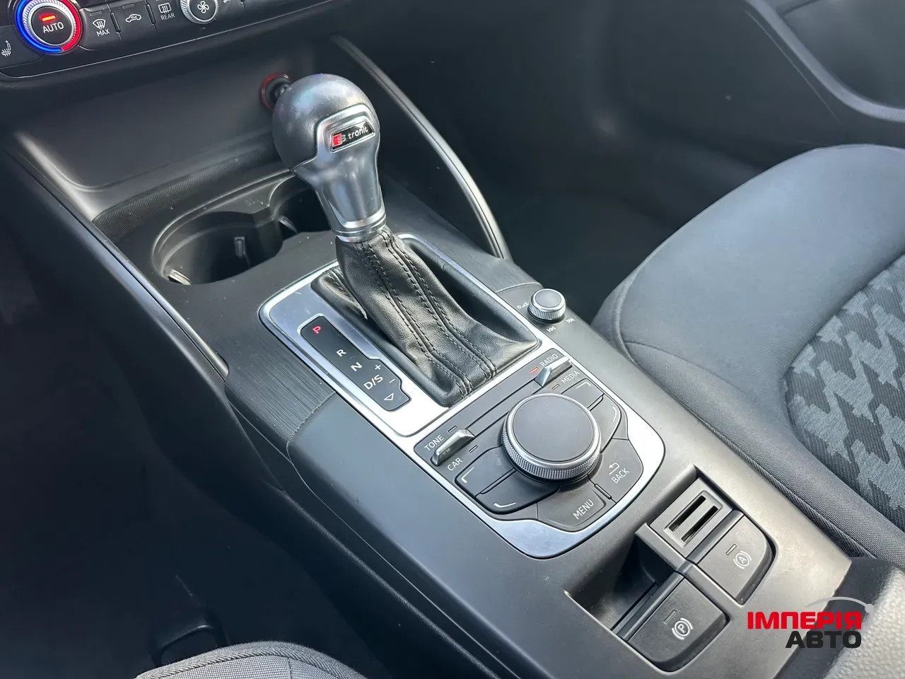 Audi A3 - фото 15