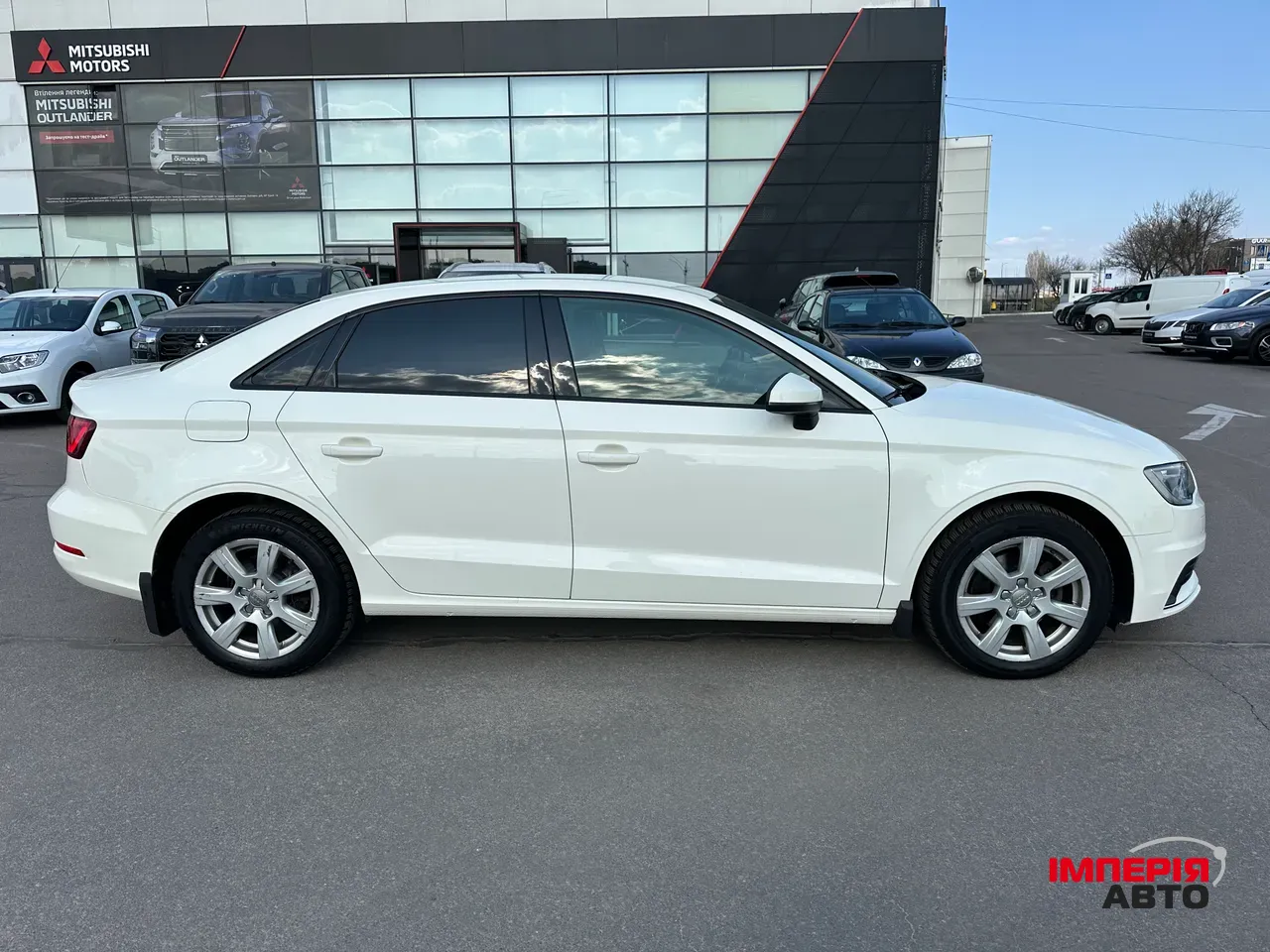 Audi A3 - фото 8