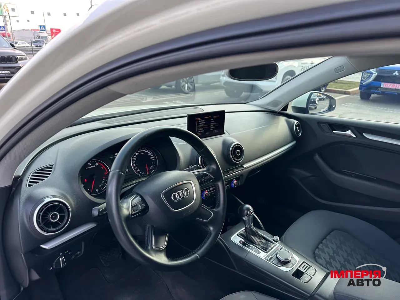 Audi A3 - фото 12