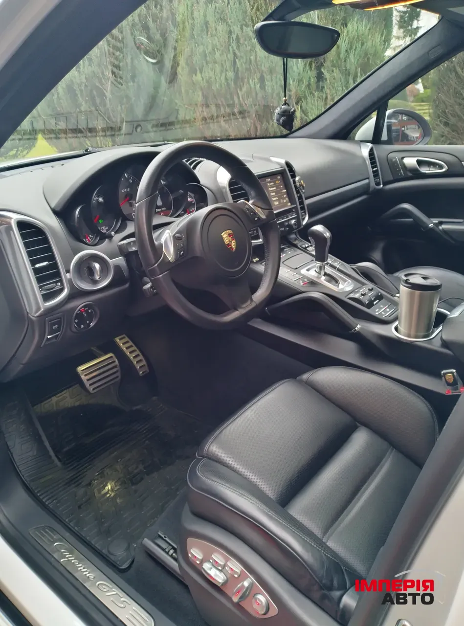 Porsche Cayenne - фото 13