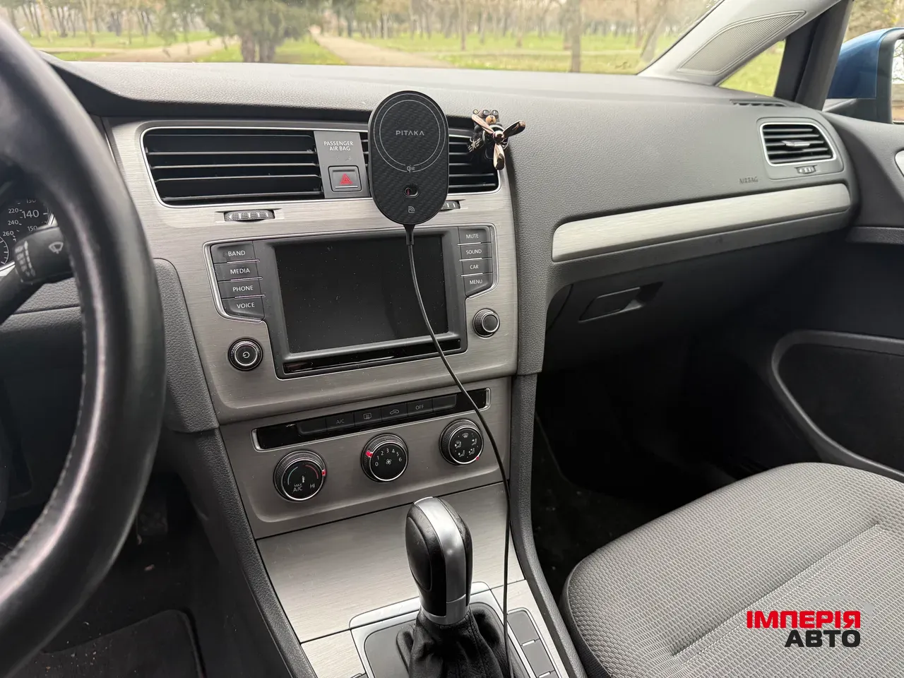 Volkswagen Golf - фото 10