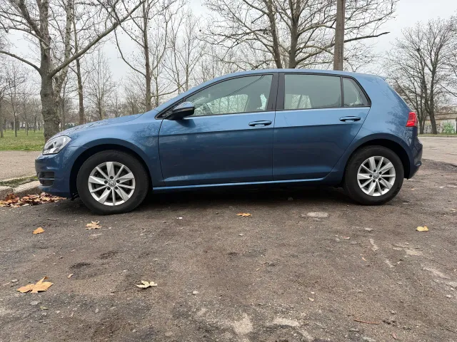 Volkswagen Golf - фото 4