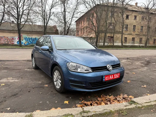 Volkswagen Golf - фото 1