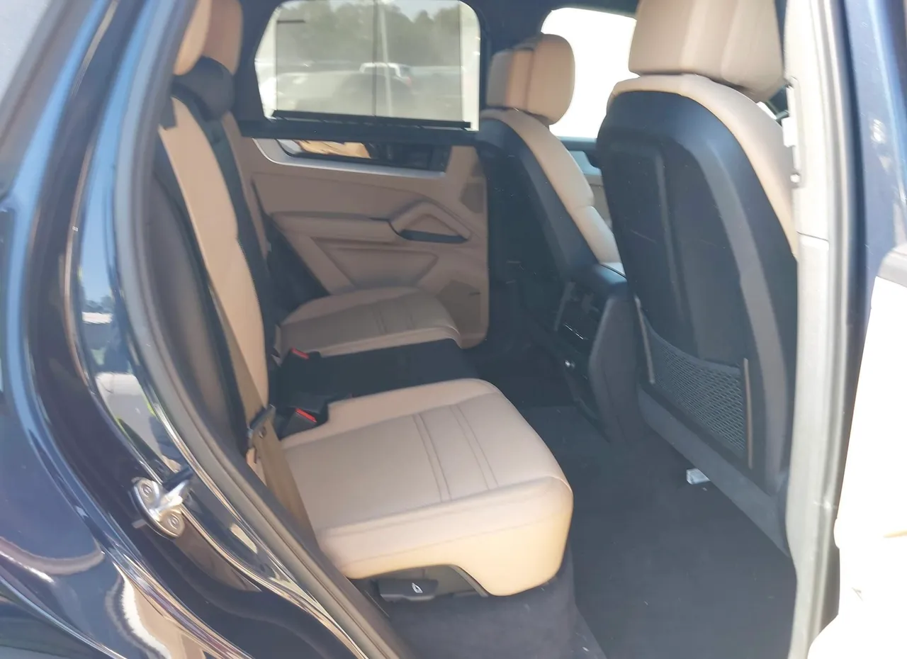 Porsche Cayenne - фото 6