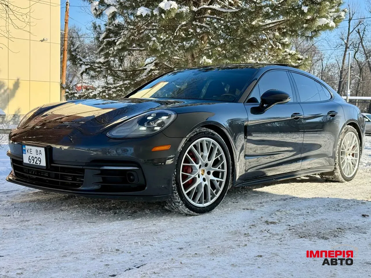 Porsche Panamera - фото 1