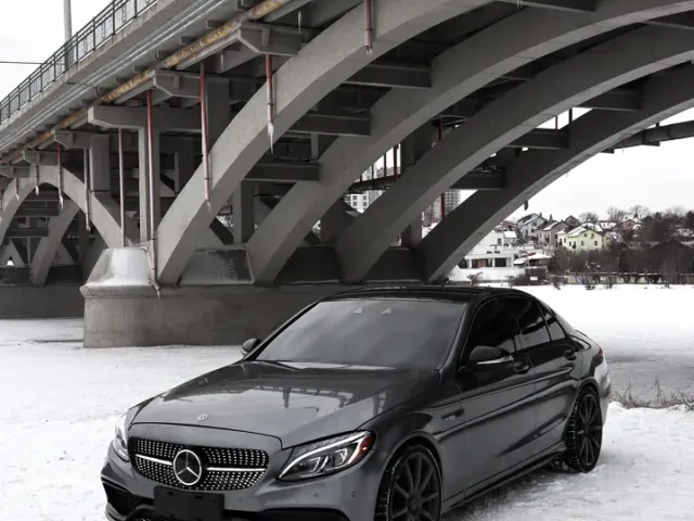 Mercedes-Benz C-Класс AMG - фото 1