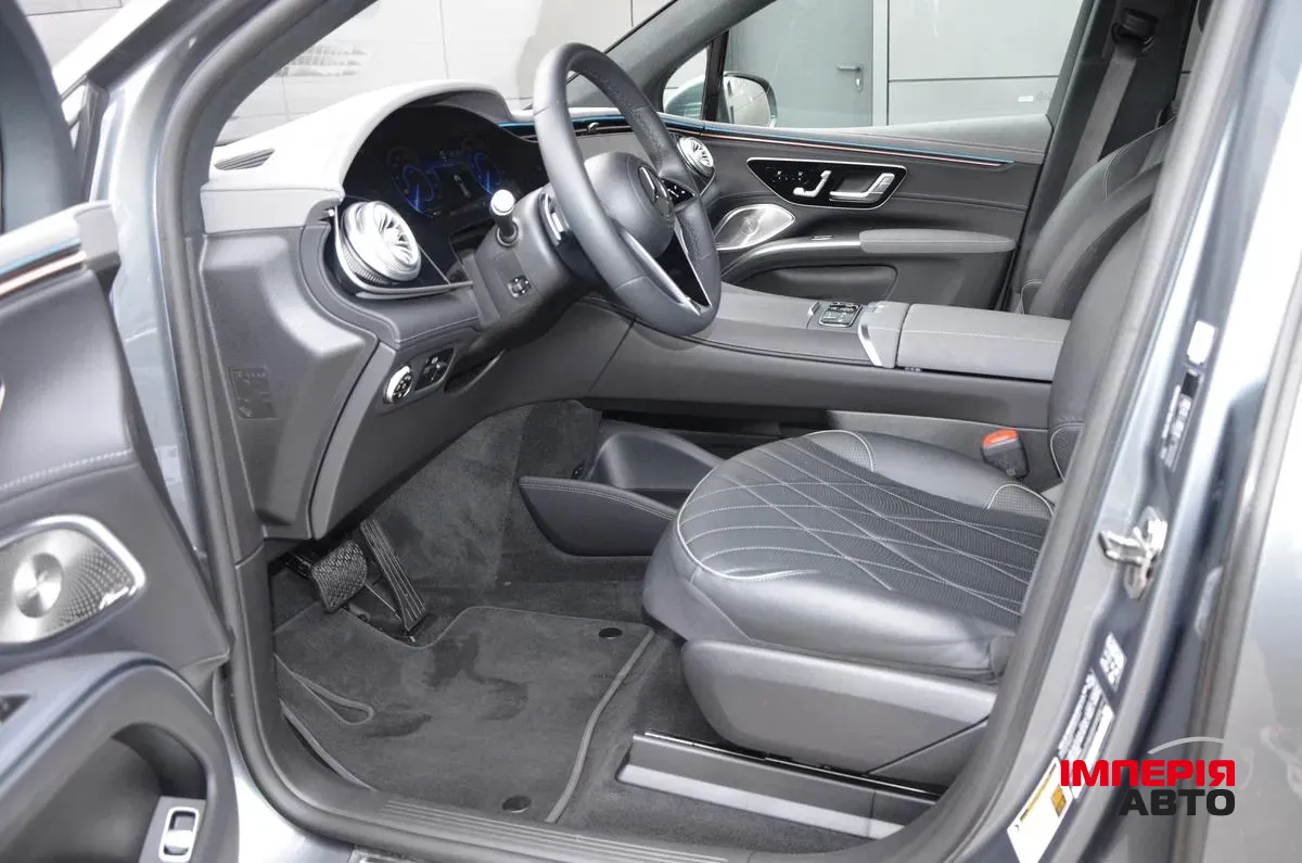 Mercedes-Benz EQS SUV - фото 15
