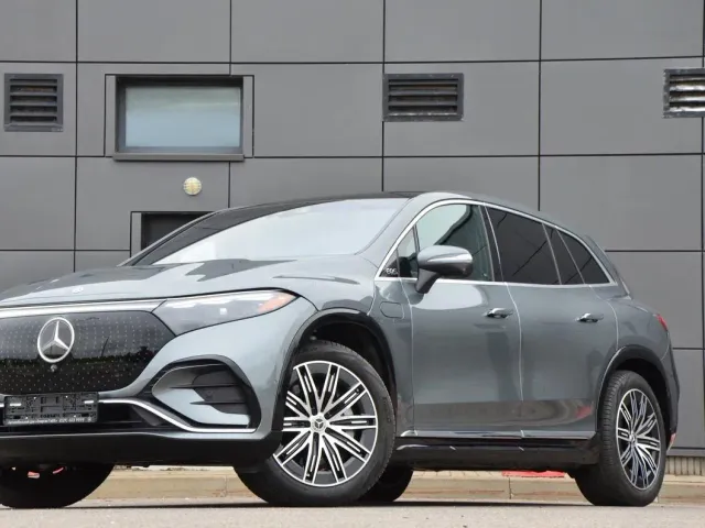 Mercedes-Benz EQS SUV - фото 2