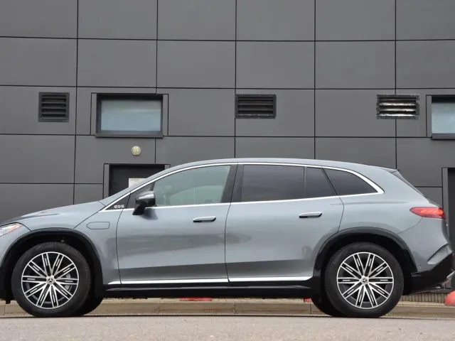 Mercedes-Benz EQS SUV - фото 5