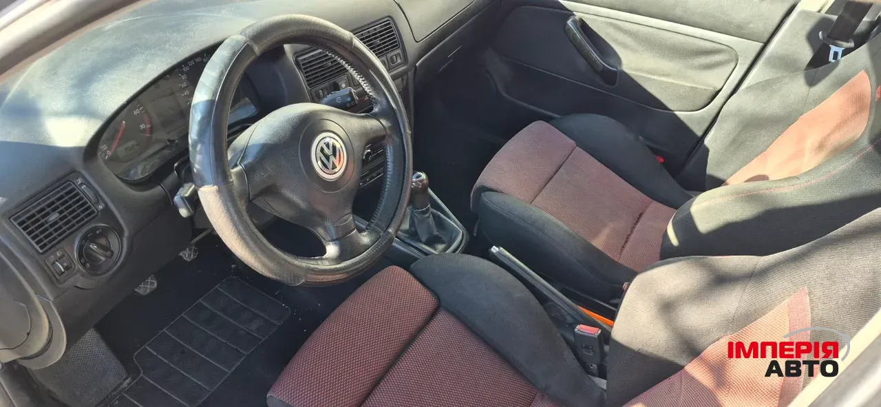 Volkswagen Golf - фото 9