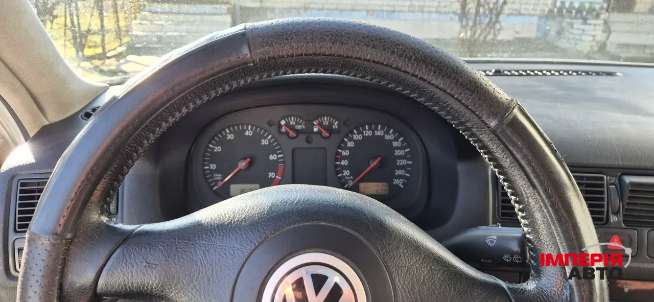 Volkswagen Golf - фото 11