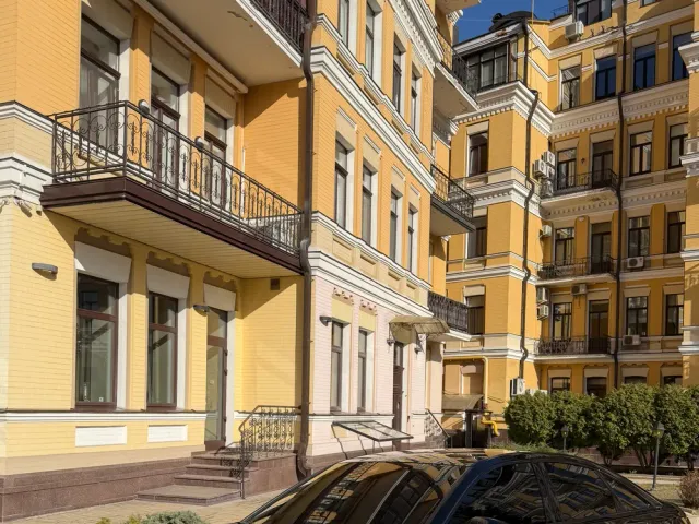 Audi A6 - фото 4